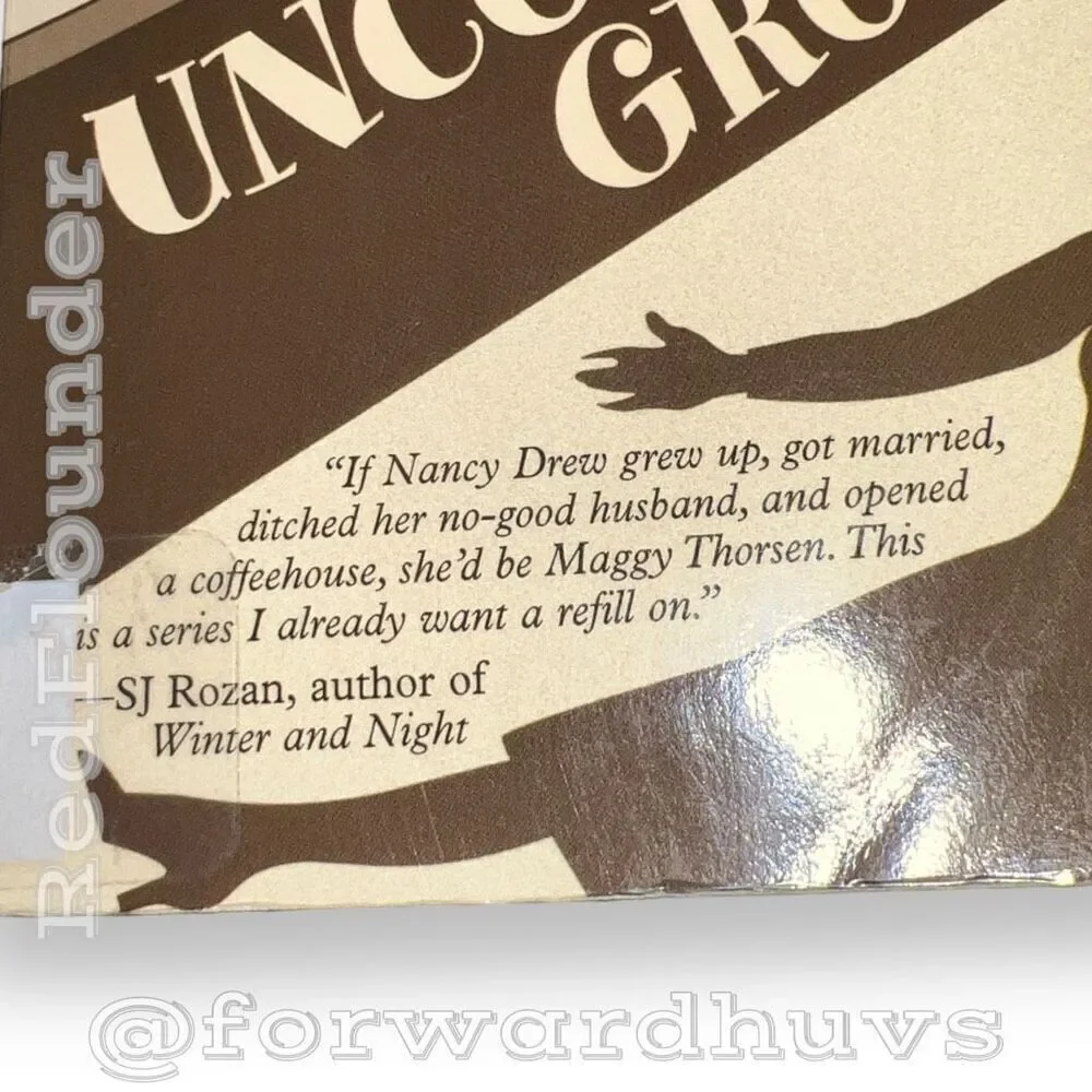 Uncommon Grounds by Sandra Balzo - Large Print Edition